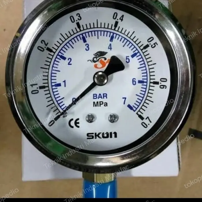 Pressure gauge SKON 50bar /kg / 700 bar 21/2" model raket