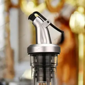 Pourer Tutup Botol Minyak Kecap Wine Olive Oil Penutup Penuang Botol