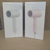 Gambar Xiaomi Hair Dryer Ionic H101 1600W Foldable Design Pengering Rambut Portabel dengan Motor 18000 RPM & Gagang Lipat untuk Pengeringan Cepat Tanpa Kerusakan Rambut - Gift Box dari Venus Mobile Kota Administrasi Jakarta Barat 4 Tokopedia