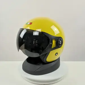 Kuning glossy