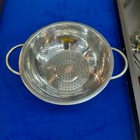 Gambar BEGKAI Colander Stainless 24cm / Saringan Masak #COL-25 dari Toko Cuci Gudang Alat Dapur Kota Administrasi Jakarta Selatan 2 Tokopedia