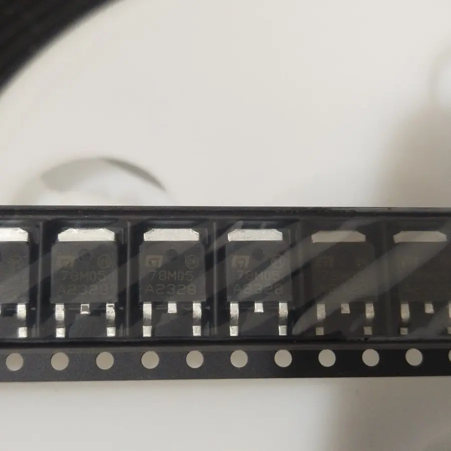 78M05