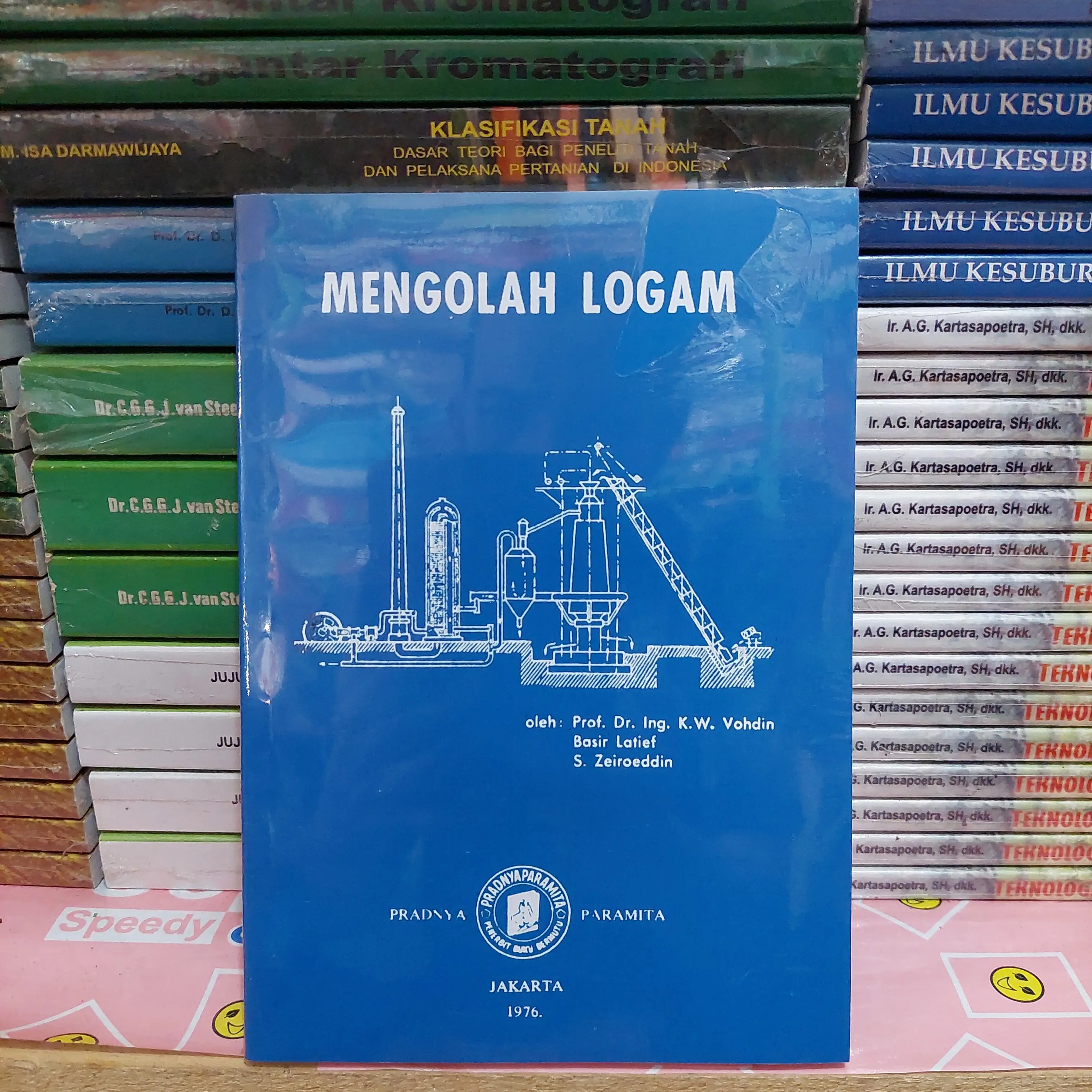 MENGOLAH LOGAM.