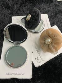 Gambar DR Portable Mirror Motif Bunga Cermin Mini Lipat Kaca Rias Make Up - Cream dari GUDANG SKINCARE SBY Kota Surabaya 2 Tokopedia