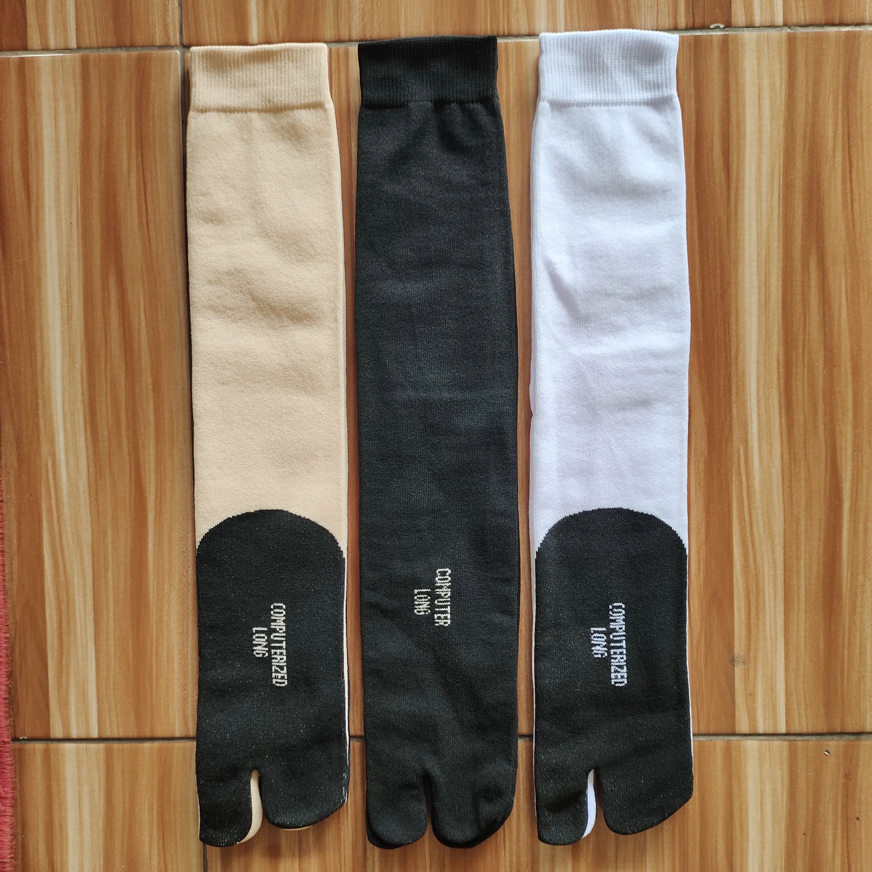 Kaos Kaki Jempol Muslimah Panjang Selutut | Kaos Kaki Jempol Long
