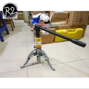 Treker Bearing Hydrolik 50 Ton  Gear Puller OPH