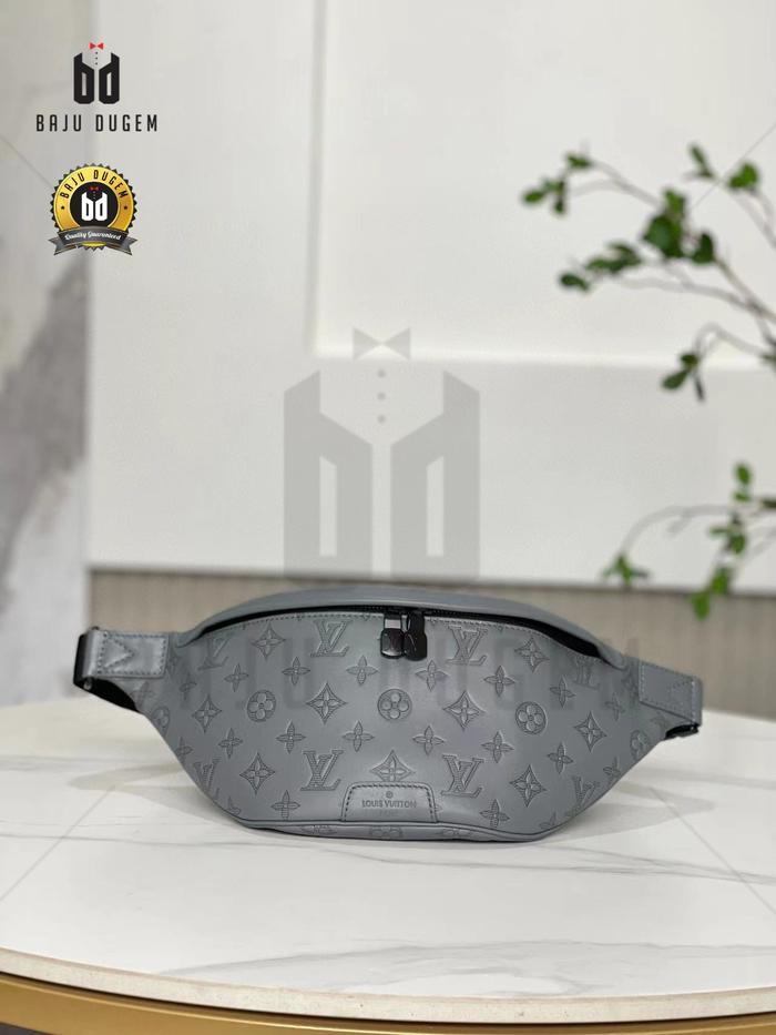 Gambar TAS SELEMPANG PRIA BUMBAG L MONOGRAM MIRROR 1:1 - BB L 4 dari baju dugem Kota Administrasi Jakarta Utara Tokopedia