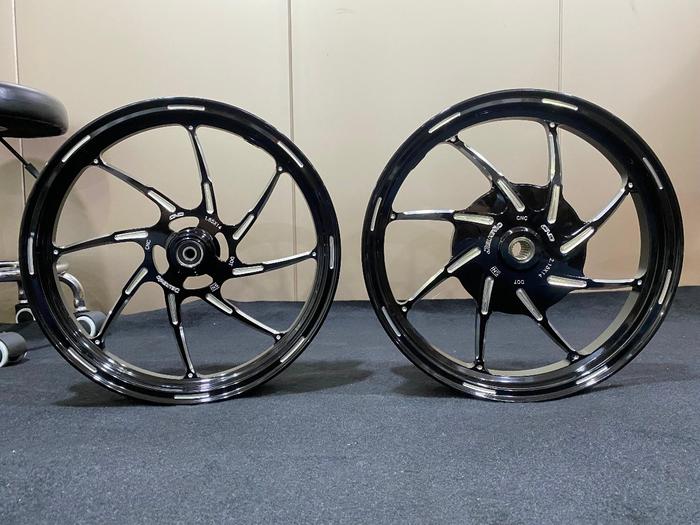 Gambar DELKEVIC Velg M-8 VARIO160 ABS/CBS & AEROX, N-Max NEW/OLD RING14 - Black, N-max NEW dari Delkevic.dnd Kota Administrasi Jakarta Barat Tokopedia