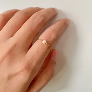 GLOSSIETHINC - Chain Pearl Ring 14k Gold Filled/Sterling Silver