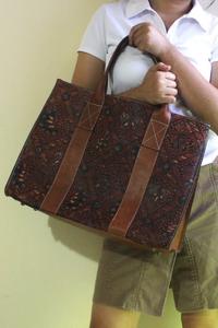 Gambar Tote Bag Andari Motif Batik Sidomukti Leather Tote Bag dari Djokdja Batik Online Kab. Sleman 5 Tokopedia