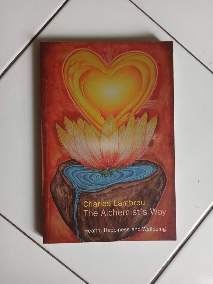 Gambar The Alchemist's Way: Health, Happiness, and Wellbeing dari Toko Buku Bekas Aksiku Kota Administrasi Jakarta Timur Tokopedia