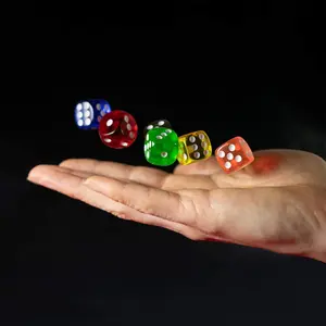 MAINAN DADU  WARNA WARNI SUDUT BULAT TRANSPARAN BENING UKURAN 22MM/2,2CM PELENGKAP SEMUA PERMAINAN BROADGAME FAMILY ULAR TANGGA