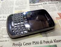 Gambar Hape Blackberry 9900 Dakota Seken Mulus Minusan Untuk Koleksi Kanibalan dari CNC phoneshop Kota Administrasi Jakarta Pusat 3 Tokopedia