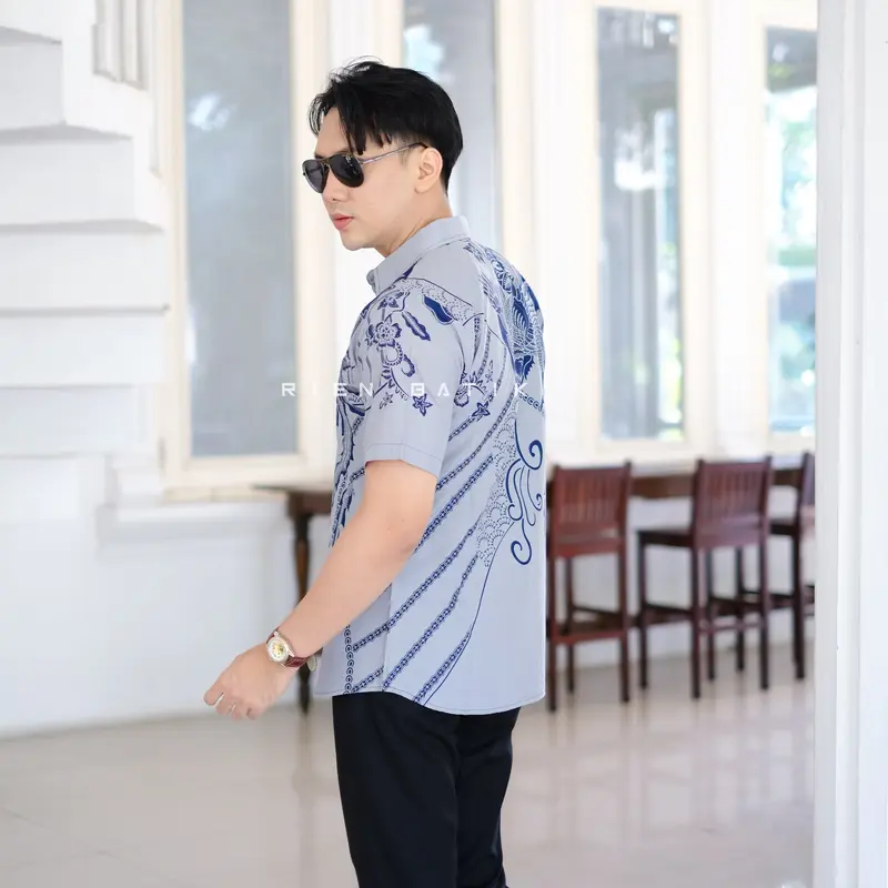 Kemeja batik SLIMFIT pria warna BIRU NAVY lengan pendek bahan katun lapis furing premium motif JACOB 4