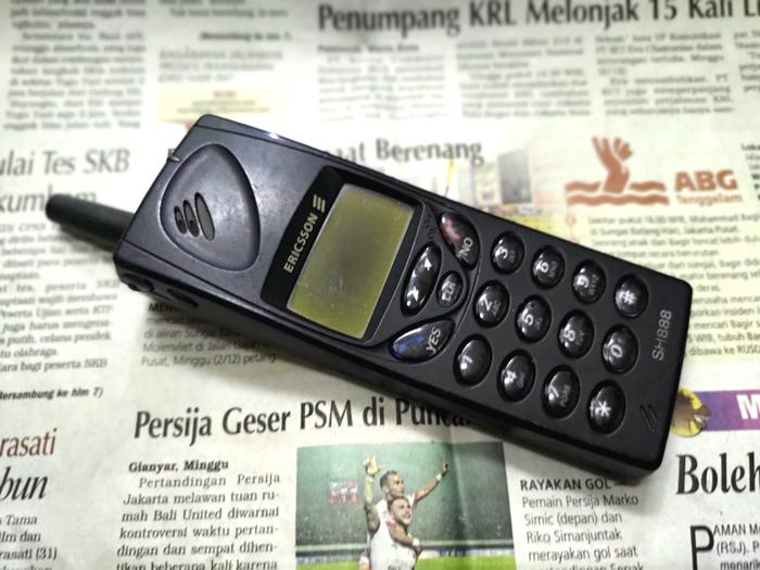 Gambar Hape Jadul Ericsson SH888 SH-888 Seken Mulus Minusan Untuk Koleksi Kanibalan dari CNC phoneshop Kota Administrasi Jakarta Pusat Tokopedia