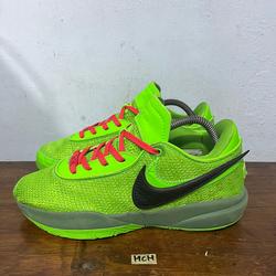 sepatu nike lebron