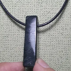 Liontin terapi black jade giok hitam natural asli kotak persegi