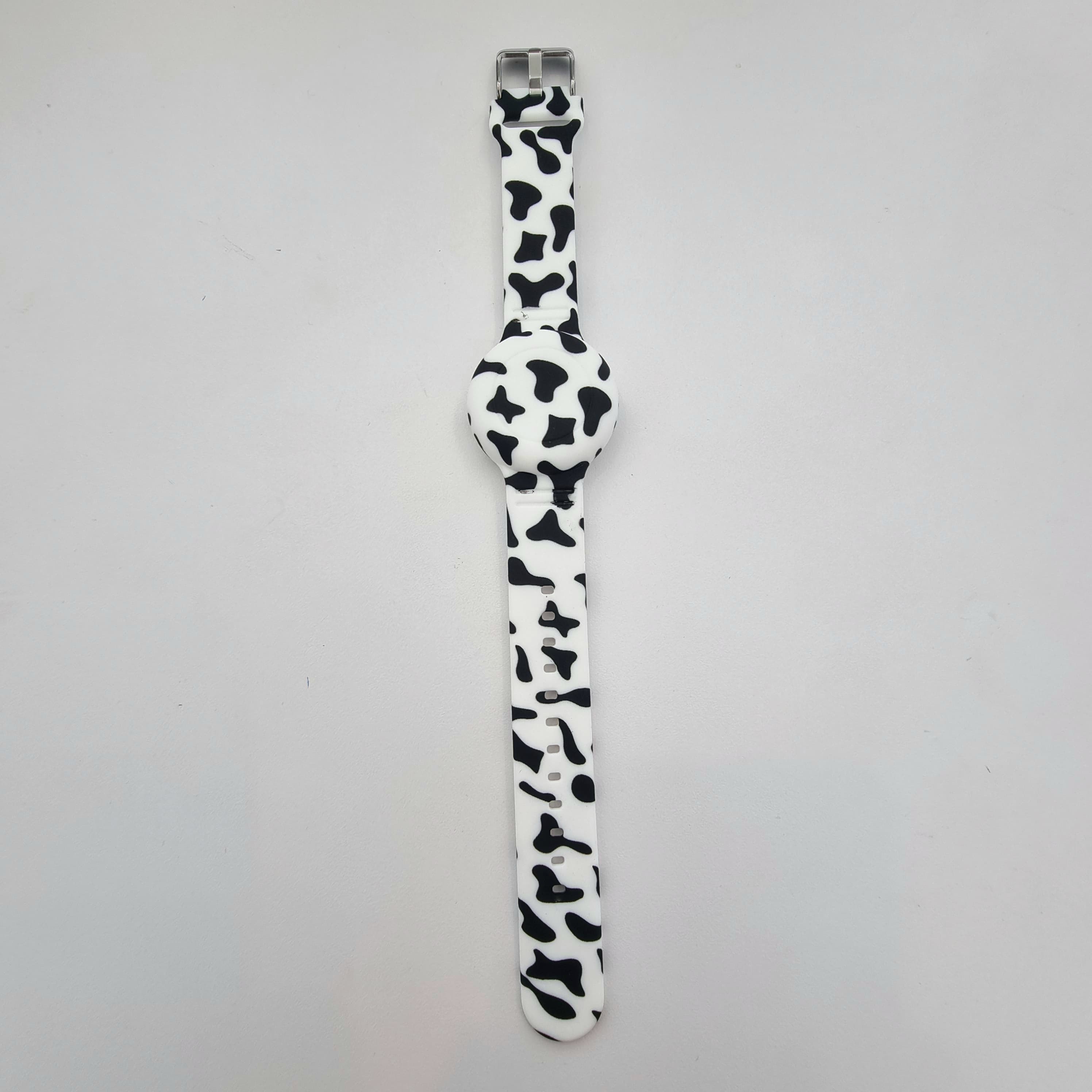 iPhone airtag holder wristband for kids
