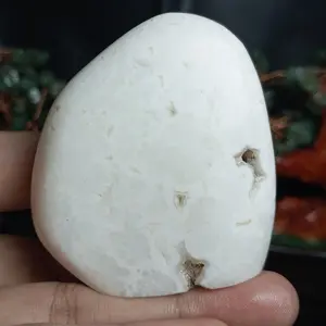 Natural Stand Druzy Agate (1)