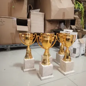 PIALA CUP KAKI KOTAK MARMER