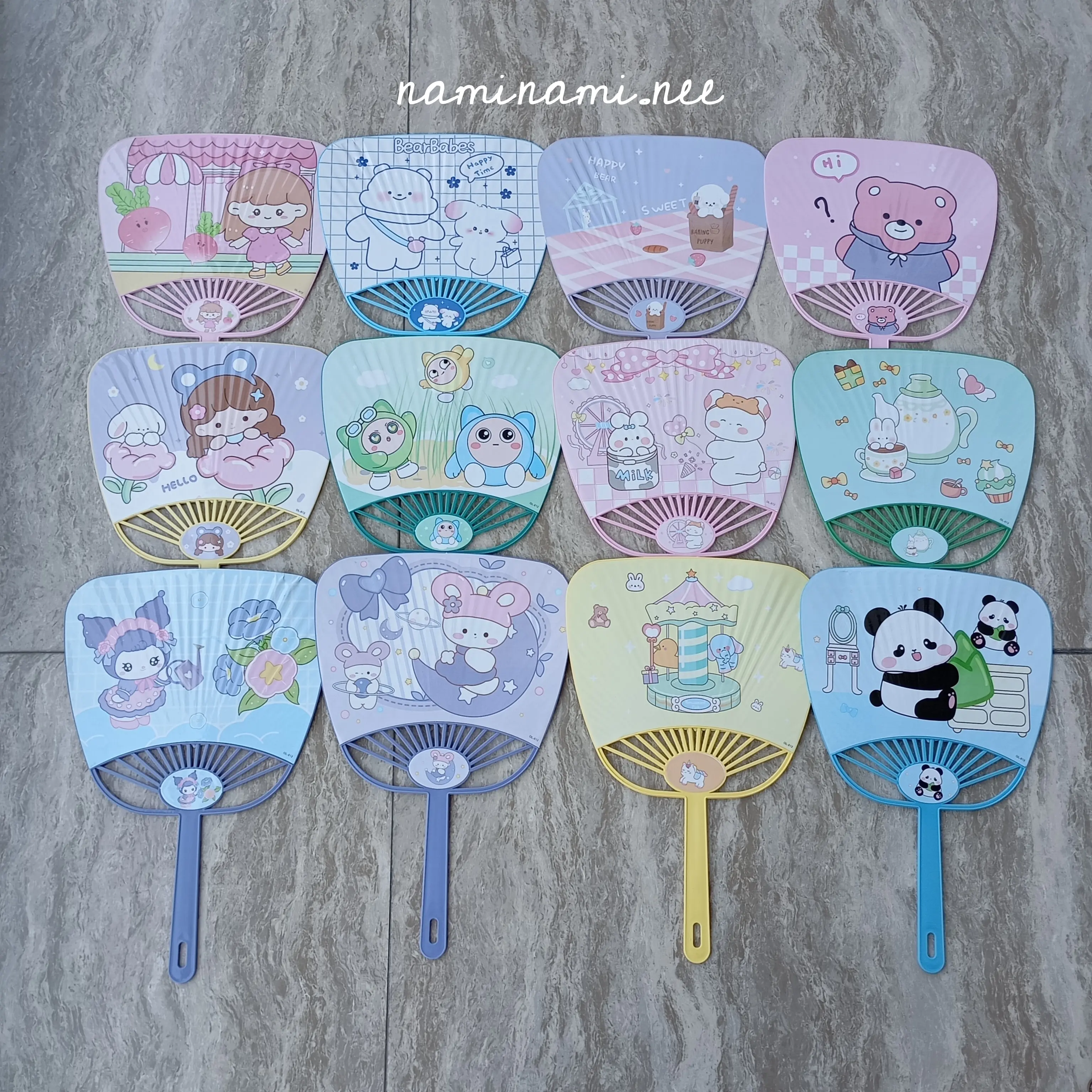 Kipas Plastik Besar Motif Lucu Bagus Murah Souvenir Bentuk Kotak Gemas