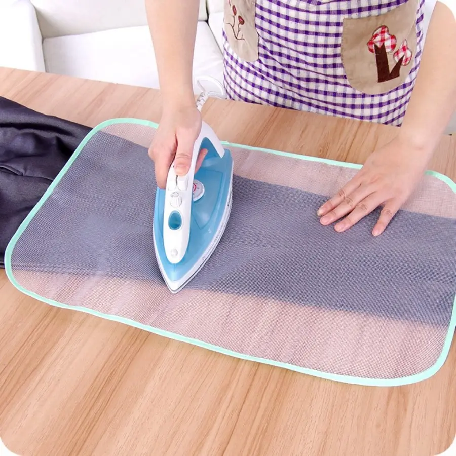 Ironing Protective Cloth Mesh Size 40x57cm / Tatakan Setrika
