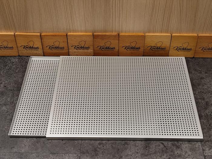 Gambar Puff Pastry Baking Tray Perforated Loyang Tutup Pastry Tipis Berlubang tebal - 40x30cm dari Kochindo Kota Tangerang Selatan Tokopedia