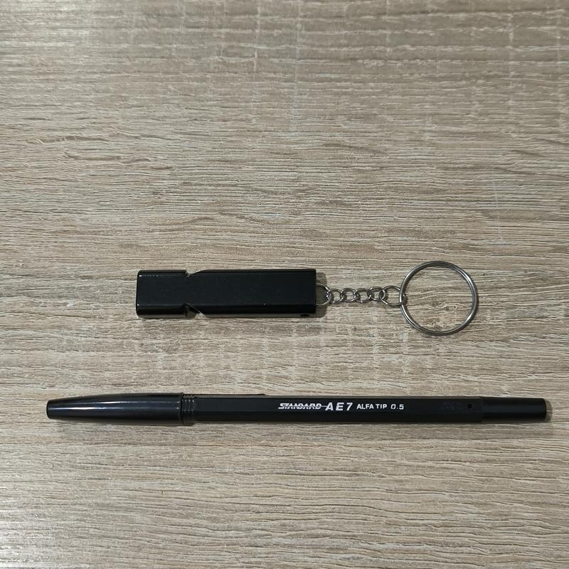Gantungan Kunci Peluit Survival Outdoor Emergency Whistle Keychain 3