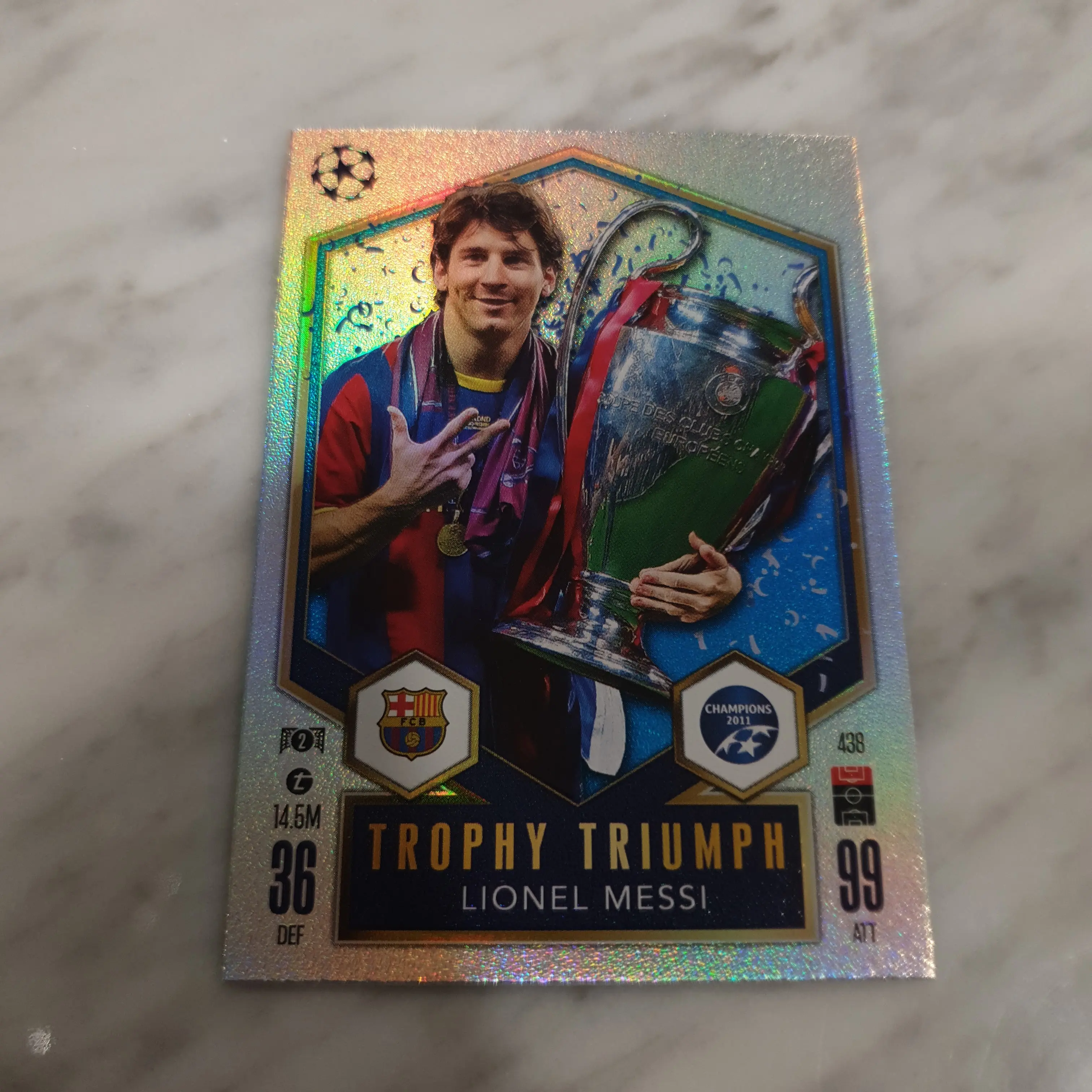 Kartu bola barcelona lionel messi trophy triumph topps 2025