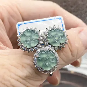 Giok jadeite feicui tipeA Anting-anting dan cincin