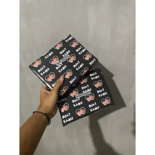 Kertas Kado Custom Muka | Kertas Kado Muka Wajah | Kertas Kado Viral | Kertas Kado Bijian 1