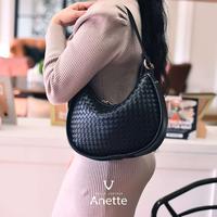 Gambar Tas Selempang Tas Pundak Anyaman Kulit Asli Voila Anette - Black dari Voila Leather Kota Administrasi Jakarta Pusat 2 Tokopedia