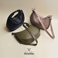 Gambar Tas Selempang Tas Pundak Anyaman Kulit Asli Voila Anette - Black dari Voila Leather Kota Administrasi Jakarta Pusat 1 Tokopedia