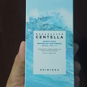 Skin1004 Madagascar Centella Hyalu-cica Water Fit Sun serum SPF50+ PA++++ 50ml