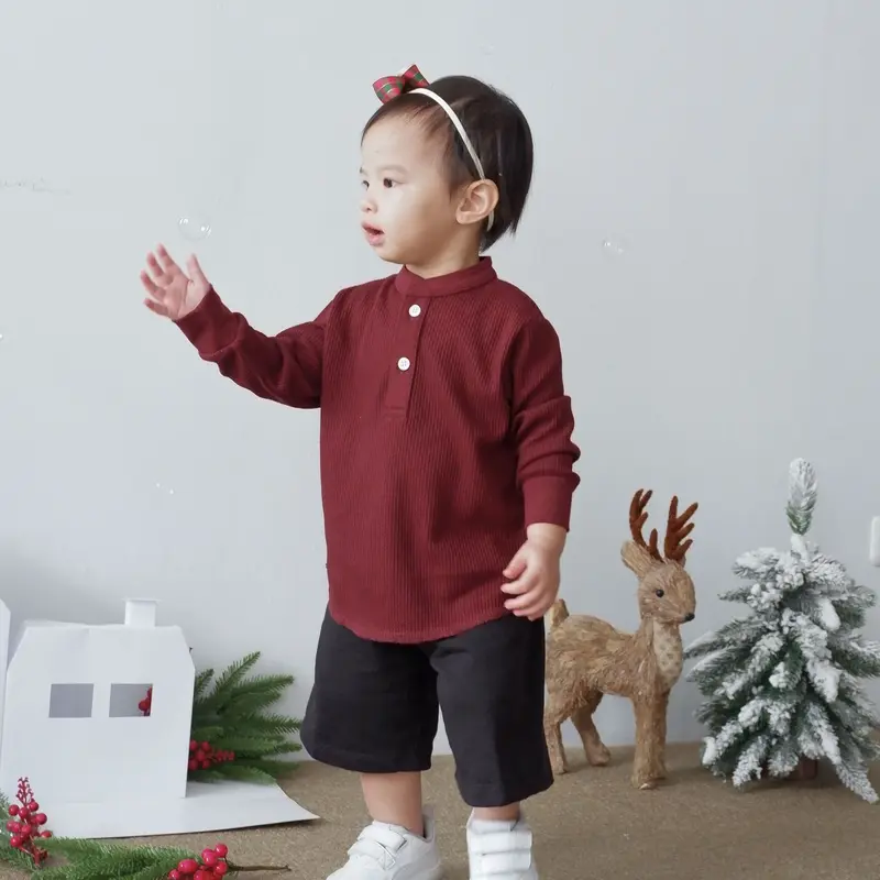 Isla Little Smith Waffle Henley Neck T-Shirt Long Sleeve - Pakaian Anak Lengan Panjang Unisex - For Kids - Baju Natal 3