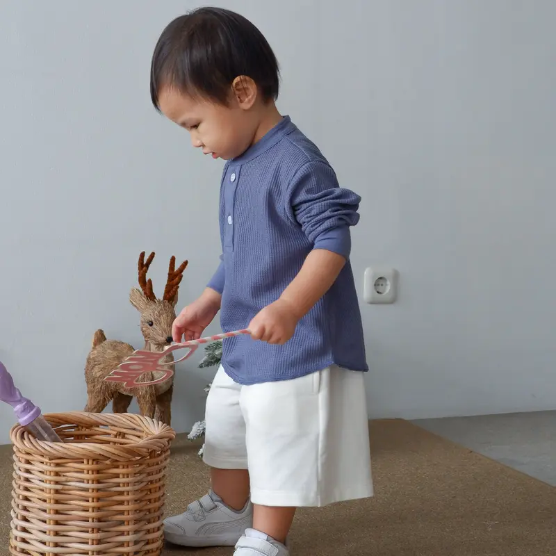 Isla Little Smith Waffle Henley Neck T-Shirt Long Sleeve - Pakaian Anak Lengan Panjang Unisex - For Kids - Baju Natal 8