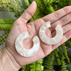 Anting Korea Akrilik Bentuk Bulat Sedang Aksesoris  Anting Wanita.