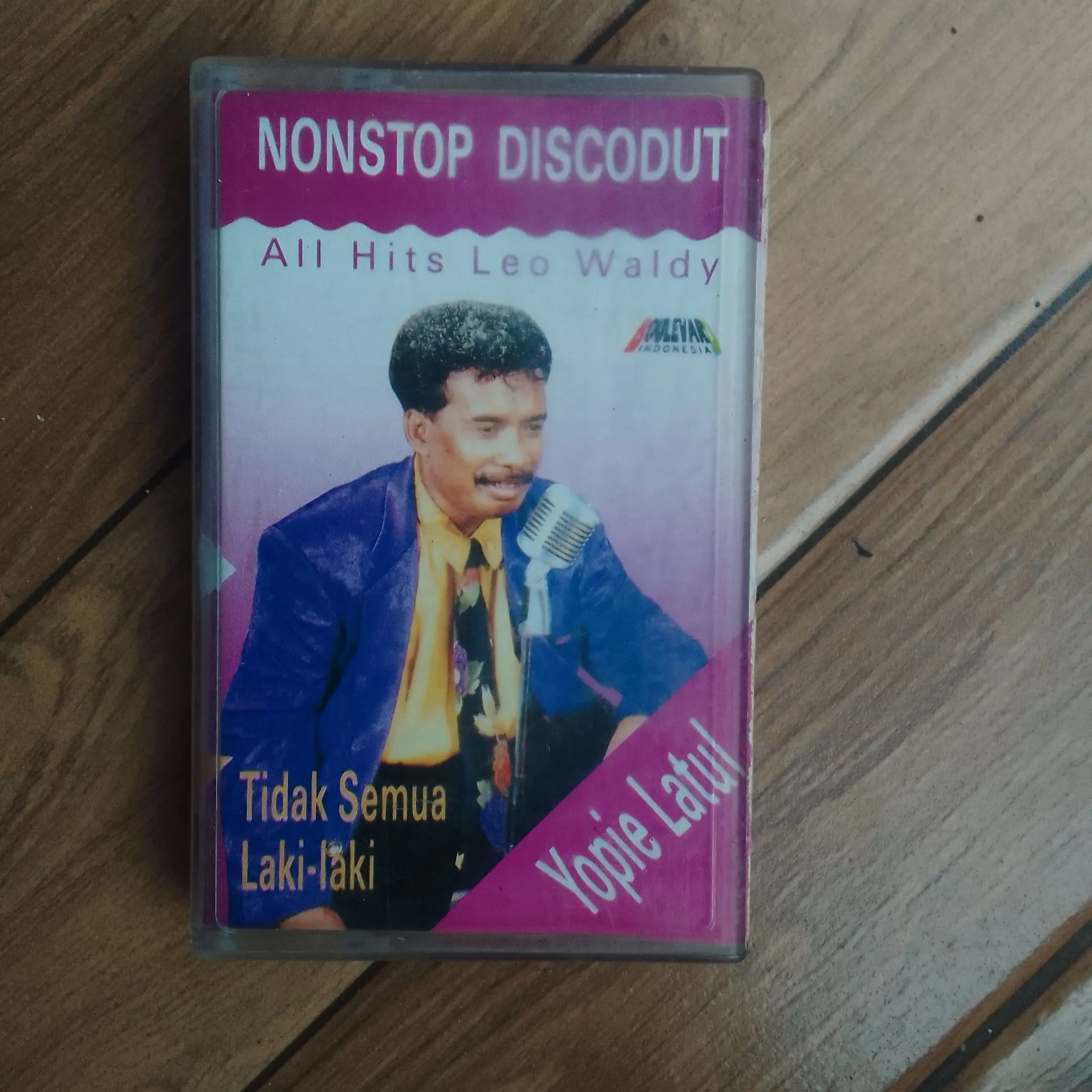 kaset pita yopie latul"all hits leo waldy"