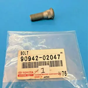 baut roda Toyota Hiace commuter 90942-02047