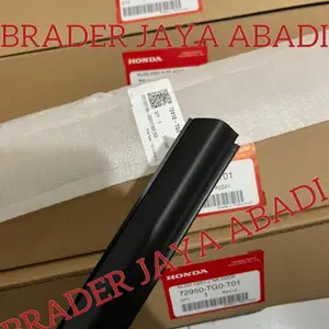 LIST PELIPIT JENDELA KACA LUAR MOLDING KARET PINTU LIS WATER STRIP JAZZ GE8 TYPE S RS 2008 2009 2010 2011 2012 2013 HONDA 72410-TG0-T01 72450-TG0-T01 72910-TG0-T01 72950-TG0-T01 SEJAJAR SPION MOULDING WINDOW ASSY DOOR LYS