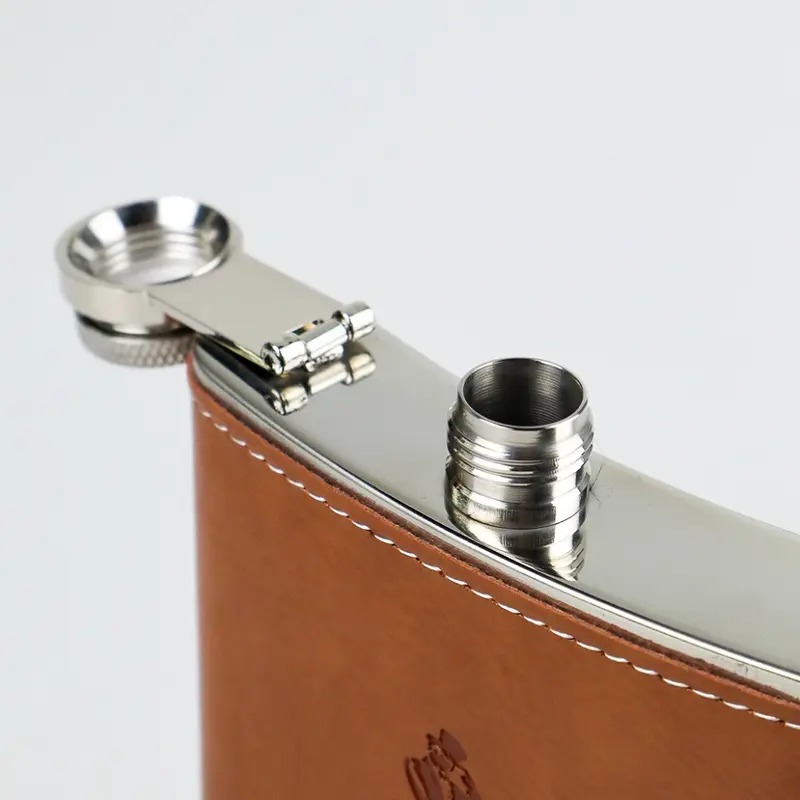Botol Hip Flask 7 Oz with Shot Glass Brown 2