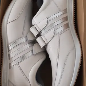 sepatu caddy golf terbaru dan termurah