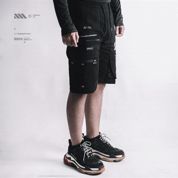 Gambar KREMLIN Celana Pendek Short Cargo Multi pocket Techwear - REVOLUTION - S dari Kremlin Clothing Kota Bandung Tokopedia