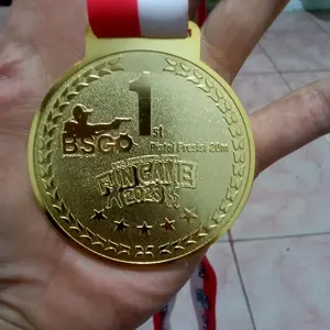 medali custom bahan Kuningan tebal 3mm + tali lanyard