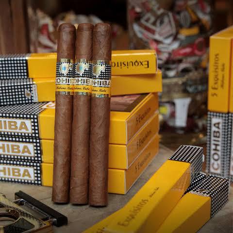 COHIBA EXQUISITOS PAPER (BOX OF 25) / EXQUISITOS PAPER