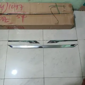 List garnish chrome trunklid bagasi Innova barong tahun 2014 Up Ori