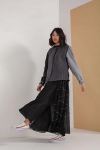 Gambar Adrie Basuki Allegra Top Atasan Wanita Size M dari Adrie Basuki Official Store Kota Bogor 2 Tokopedia
