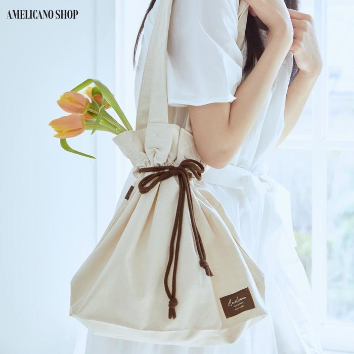 Gambar Tas Wanita Amelicano x teeezip Easy String Bag dari magentaroom. shop Kota Administrasi Jakarta Timur Tokopedia