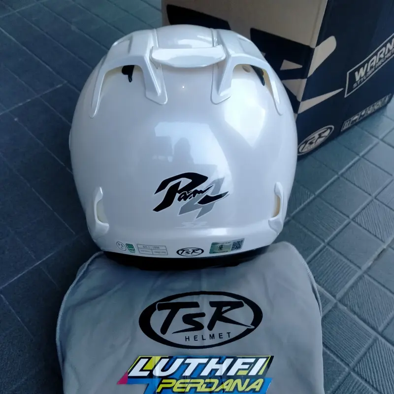 HELM TSR RAM 4 PUTIH 1