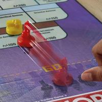 Gambar Mainan Kreatif Anak Family Board Game Monopoly Knock Out - Hasbro dari Mishana Shop Kab. Tangerang 3 Tokopedia